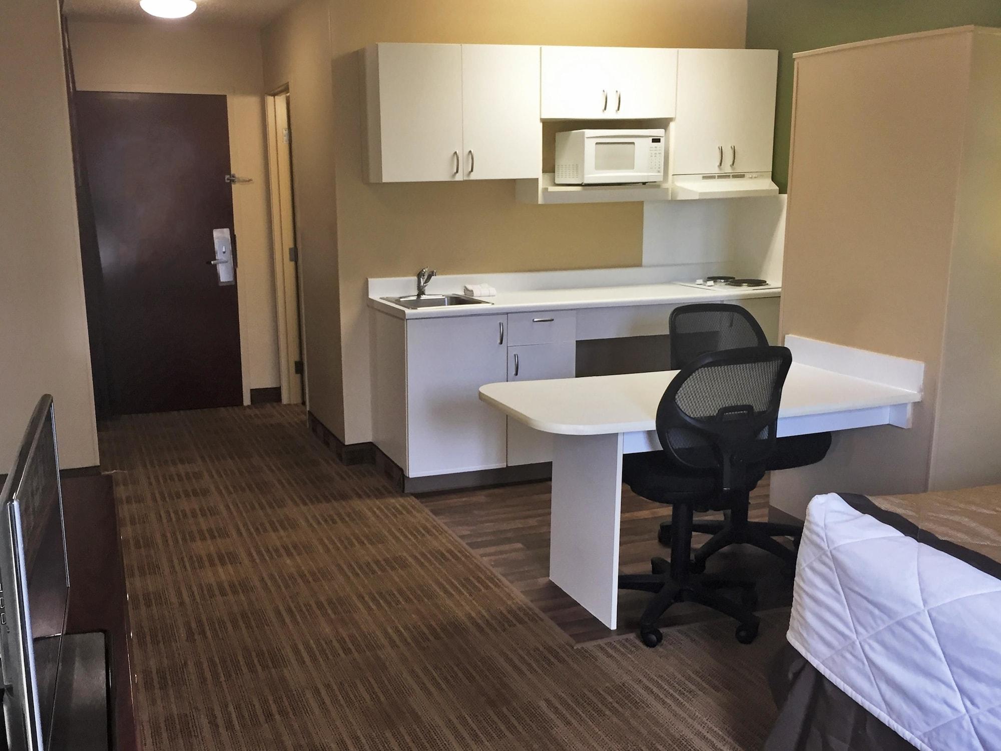 Extended America - Syracuse - Dewitt Hotel